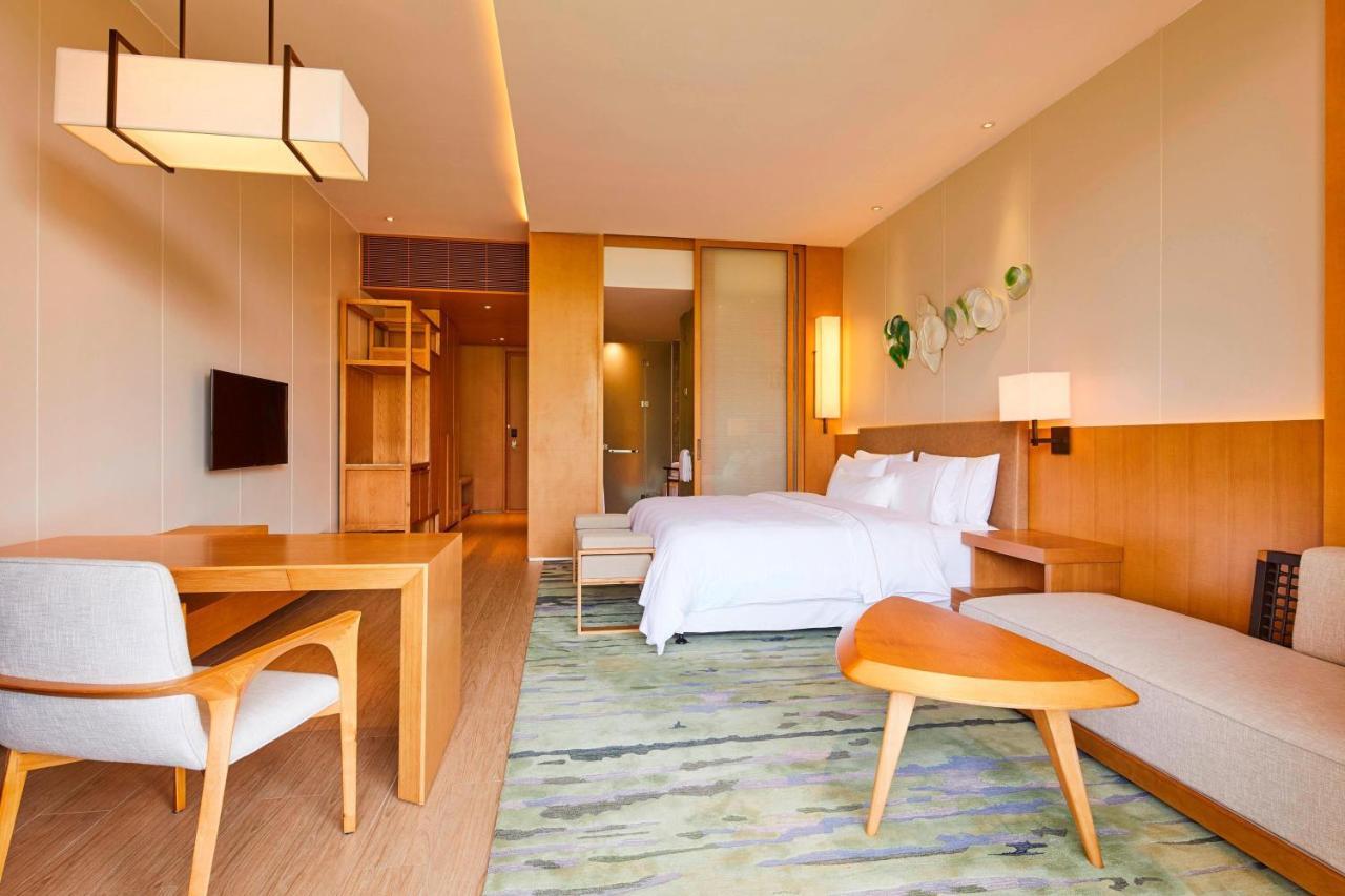 The Westin Shimei Bay Resort Wanning Εξωτερικό φωτογραφία